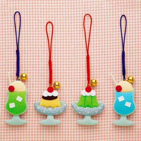 レトロ喫茶の名物メニューストラップ