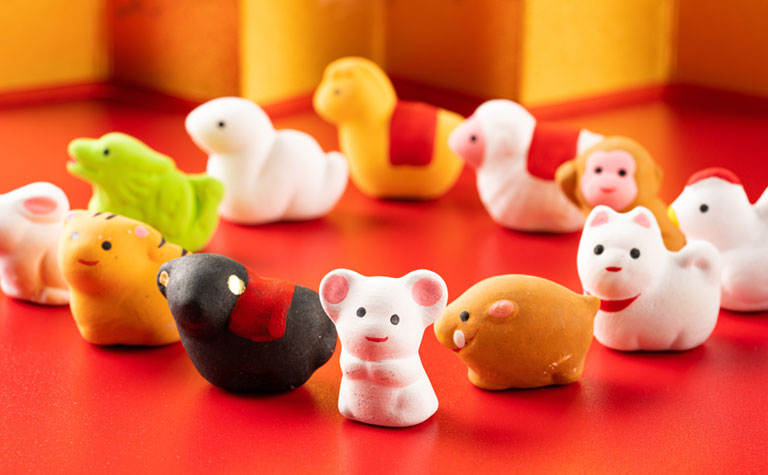 干支飾りを贈る