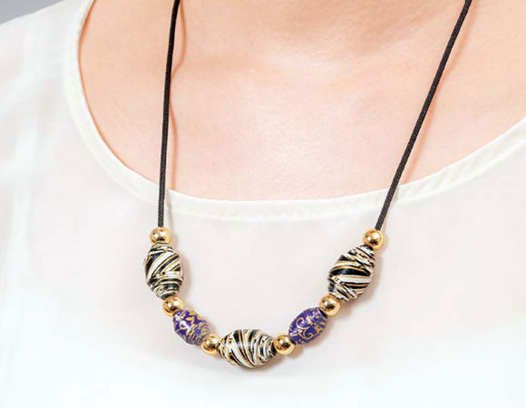 和紙のかんたんクイリングネックレス