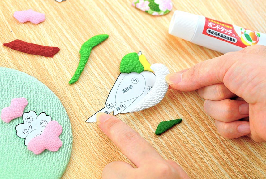 かんたん押絵について｜株式会社さくらほりきり 