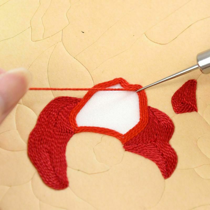 刺繍糸の絵・手まりと扇桜｜株式会社さくらほりきり