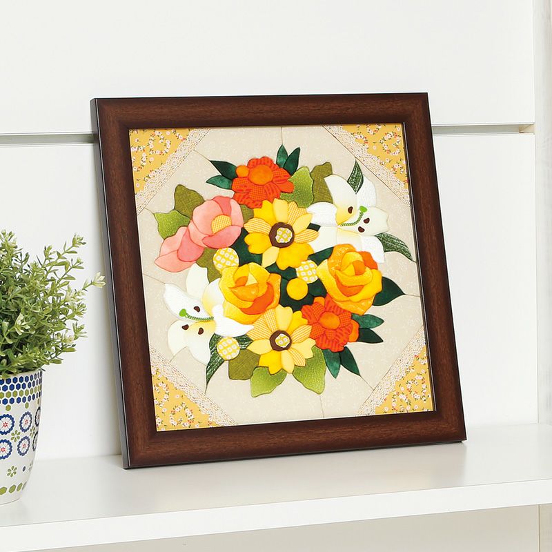 花のブーケ 絵画 木製フレーム付き きめこみ・イエローのブーケ｜株式会社さくらほりきり