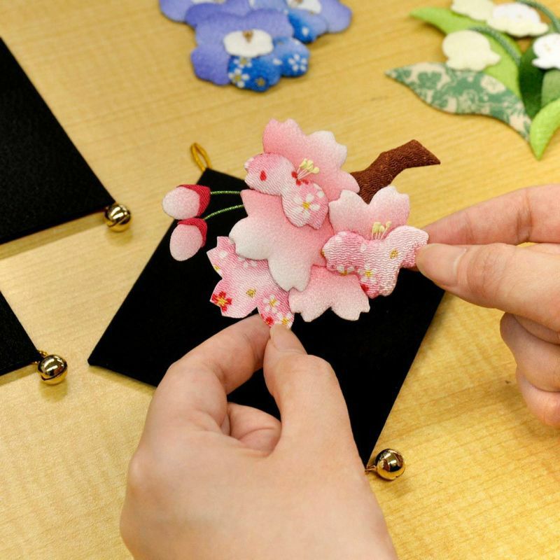 三連タペストリー 花の彩り 春 株式会社さくらほりきり