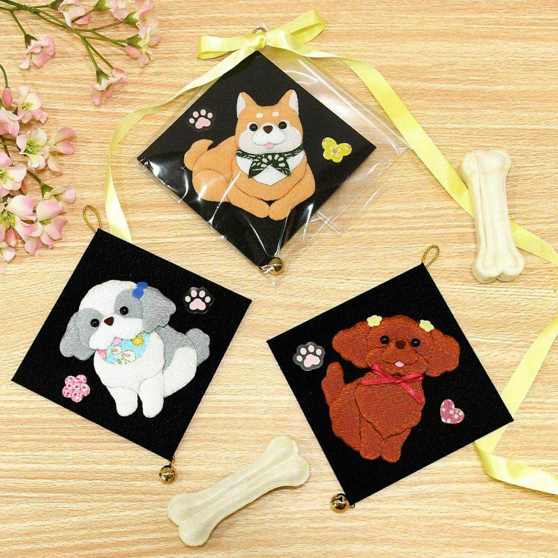 三連タペストリー（ハッピードッグ）｜株式会社さくらほりきり