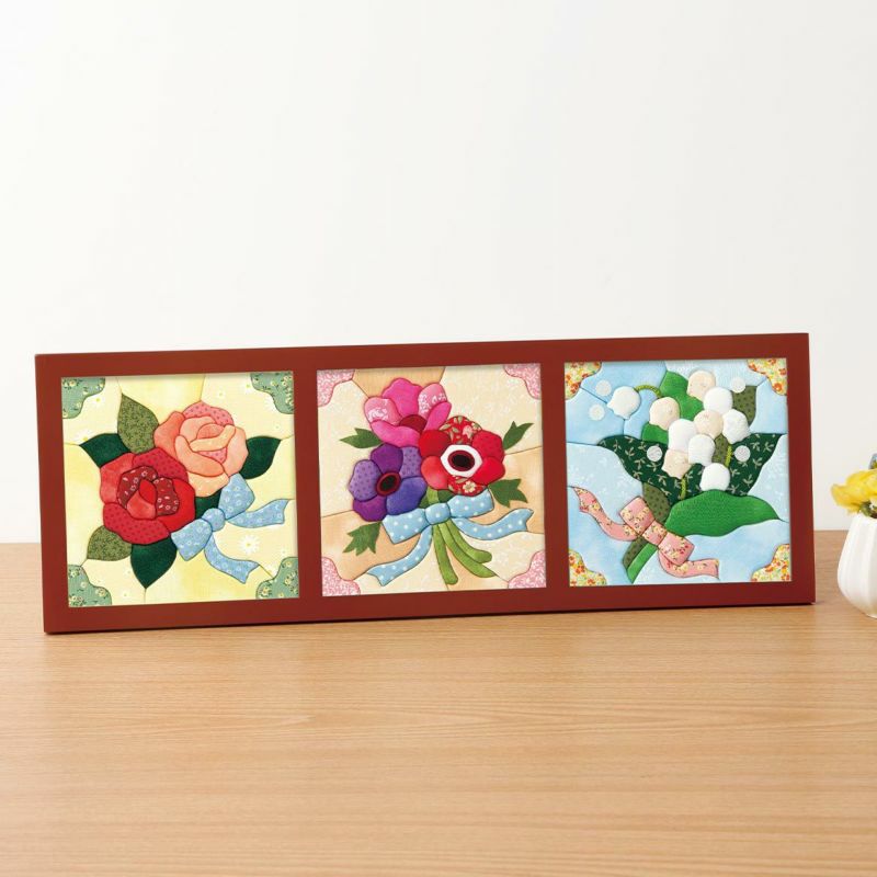 3つ並べて飾れる三面額はタテヨコ兼用です