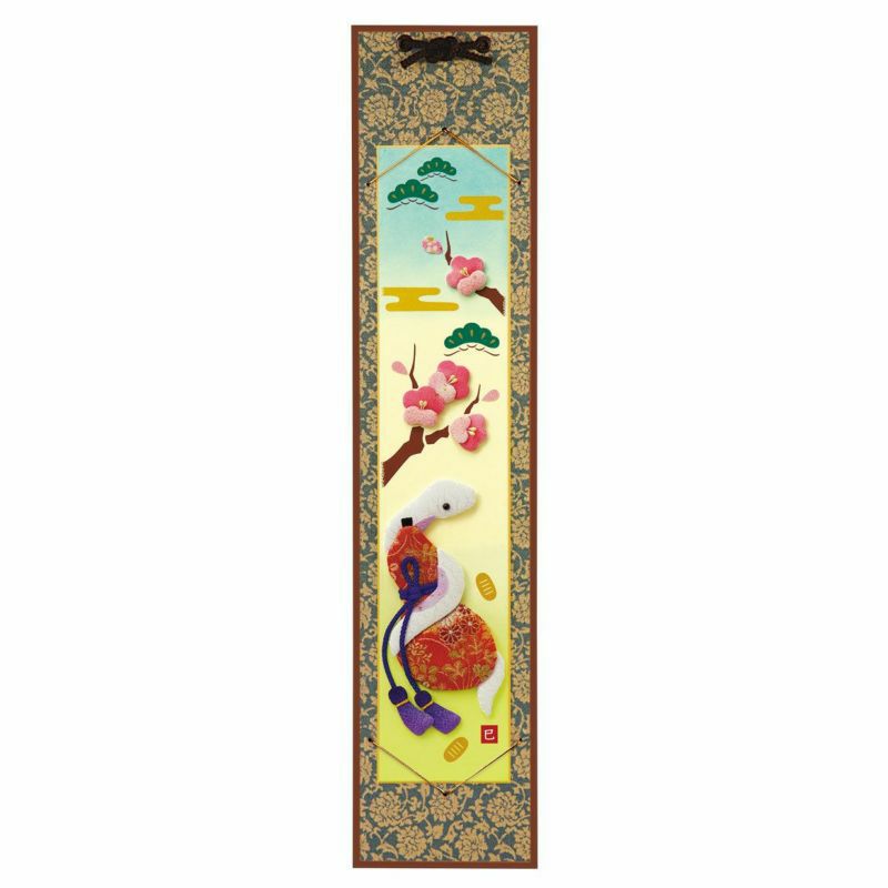 Coco33 瓢箪盛絵隅切膳 布押絵・梅花瓢箪へび（短冊）｜株式会社さくらほりきり