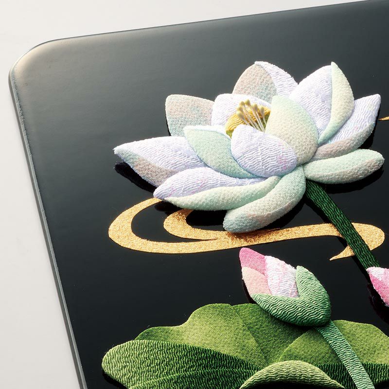 高級感溢れる鏡面仕上げ(ピアノ塗装)