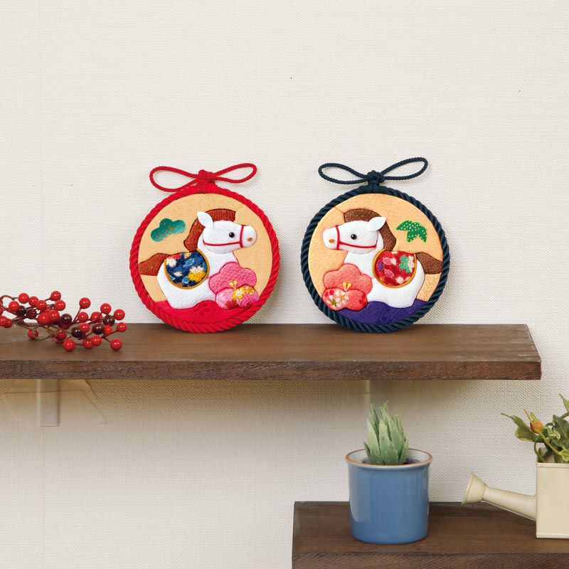 紐を結んでまり風にアレンジできます