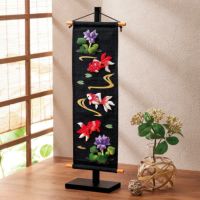 優雅に泳ぐ金魚がお部屋に涼を運びます