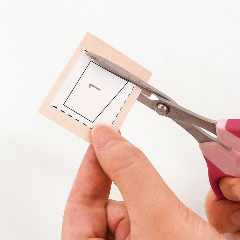 切るのは単純な直線だけ