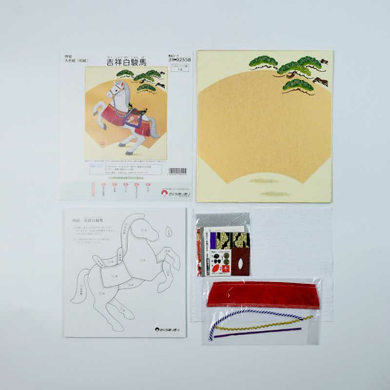説明書（実物大図付き）、ウレタン付きボール紙（型抜済）、色紙、もみ和紙、小物（ヒモ等）