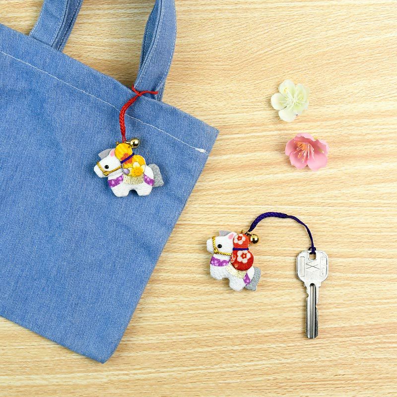 カバンや鍵につけて一緒におでかけ♪