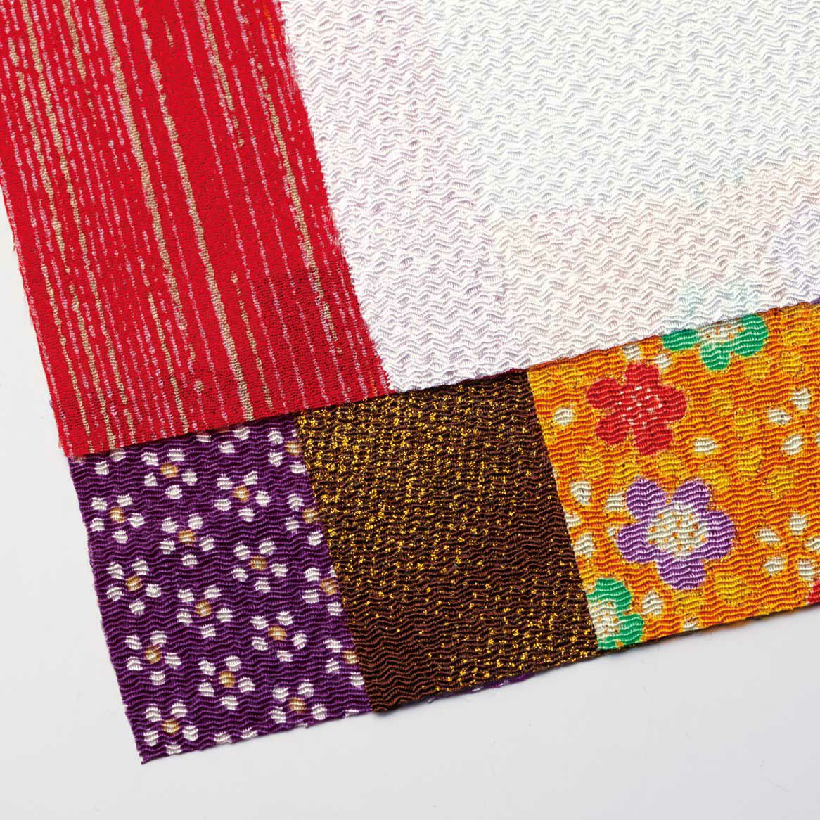 色鮮やかな国産ちりめん布を6枚使用します