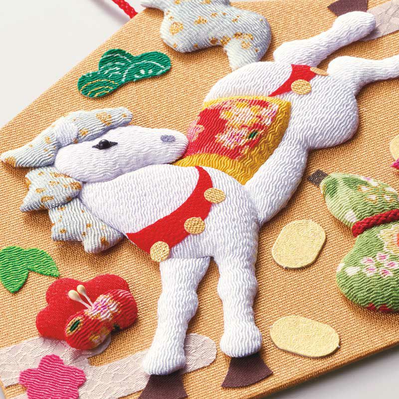 ふっくら立体的な絵馬に仕上げます