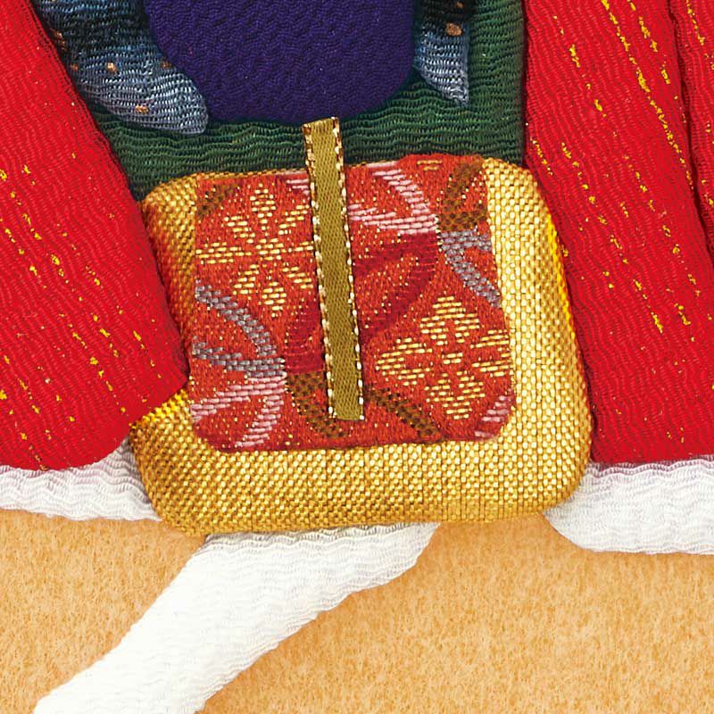 上品な金襴布で品格のある作品に仕上げます