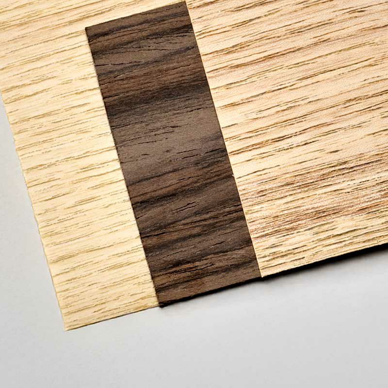 天然木のシートを3枚使用します