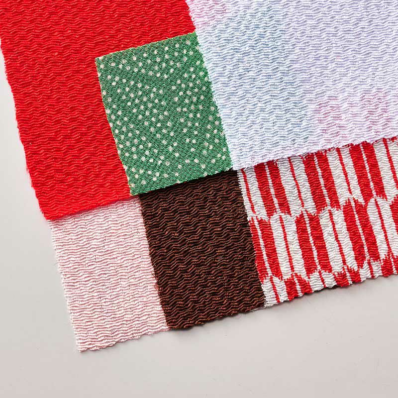 国産のちりめん布を6枚使って作ります