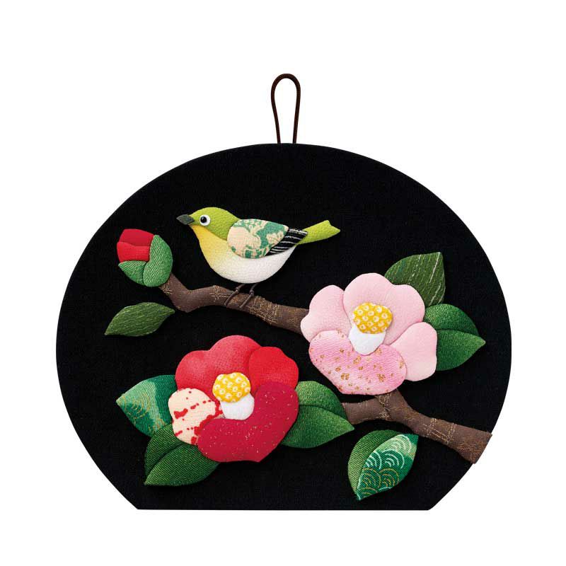 押絵飾り・花歳時記（メジロと椿）｜株式会社さくらほりきり