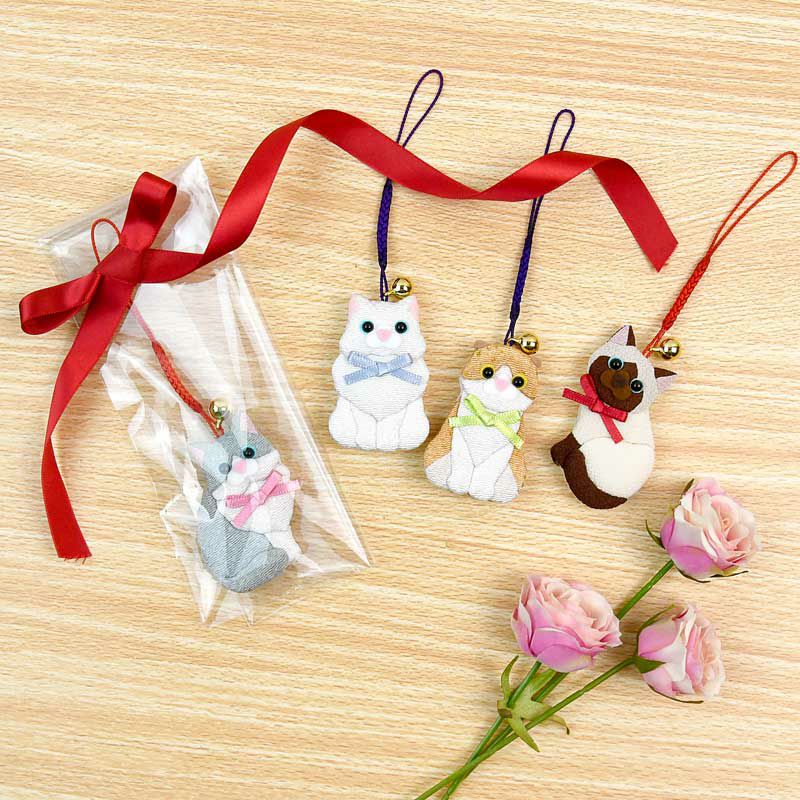 ちりめん根付・おめかしキャット｜株式会社さくらほりきり